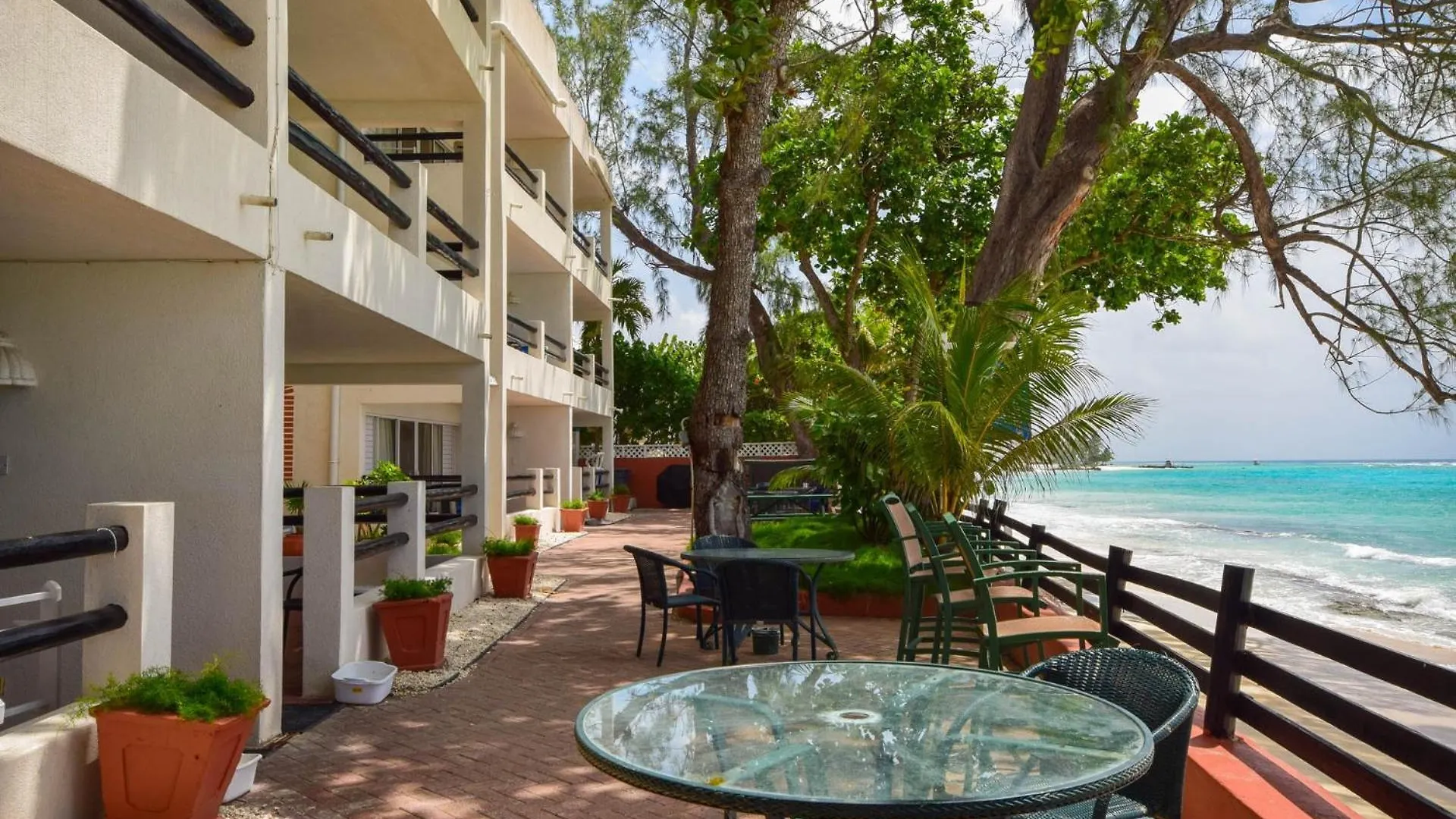 Charming 2 Bedroom Apt On Gorgeous Quiet Beach - Sea Star 3 Apts Bridgetown Barbados