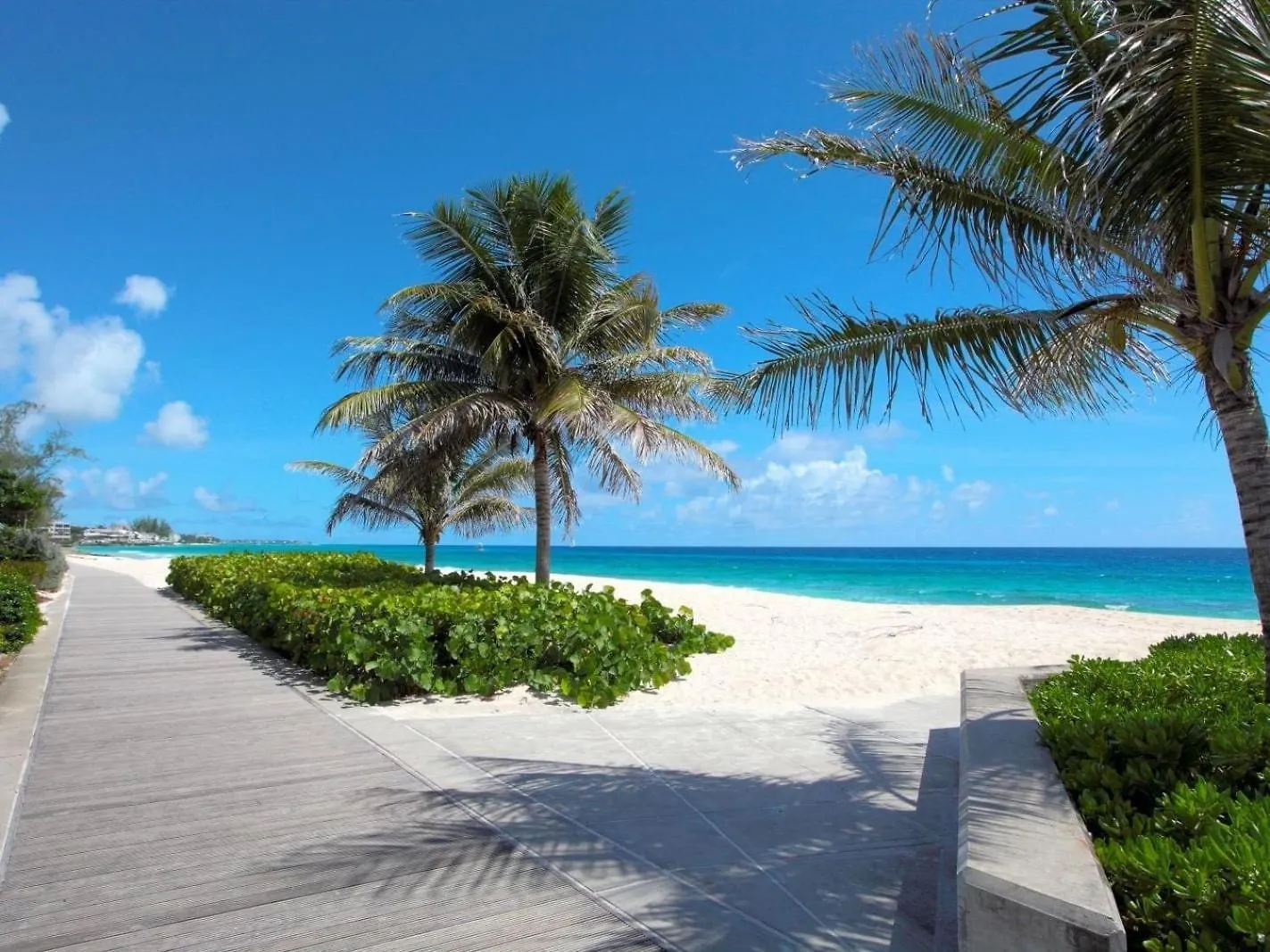 Charming 2 Bedroom Apt On Gorgeous Quiet Beach - Sea Star 3 Apts Bridgetown