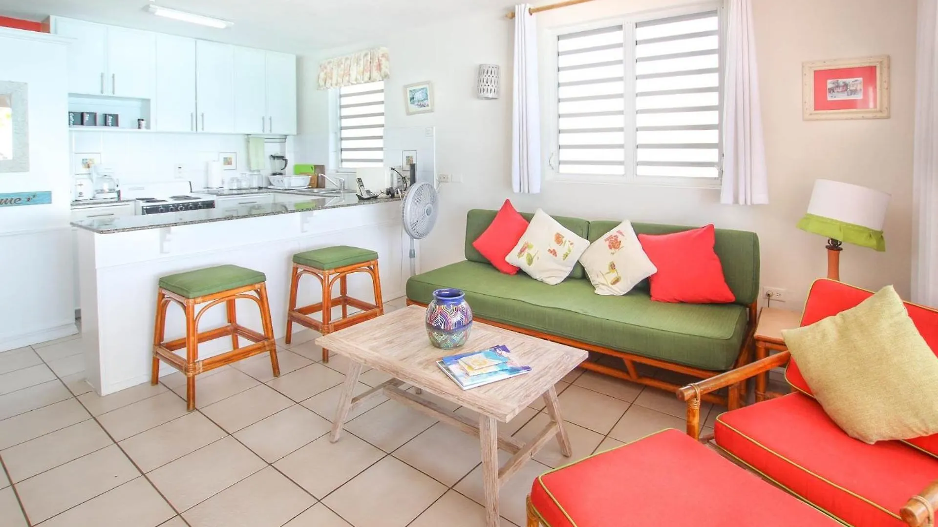 Charming 2 Bedroom Apt On Gorgeous Quiet Beach - Sea Star 3 Apts Bridgetown 0*,  Barbados
