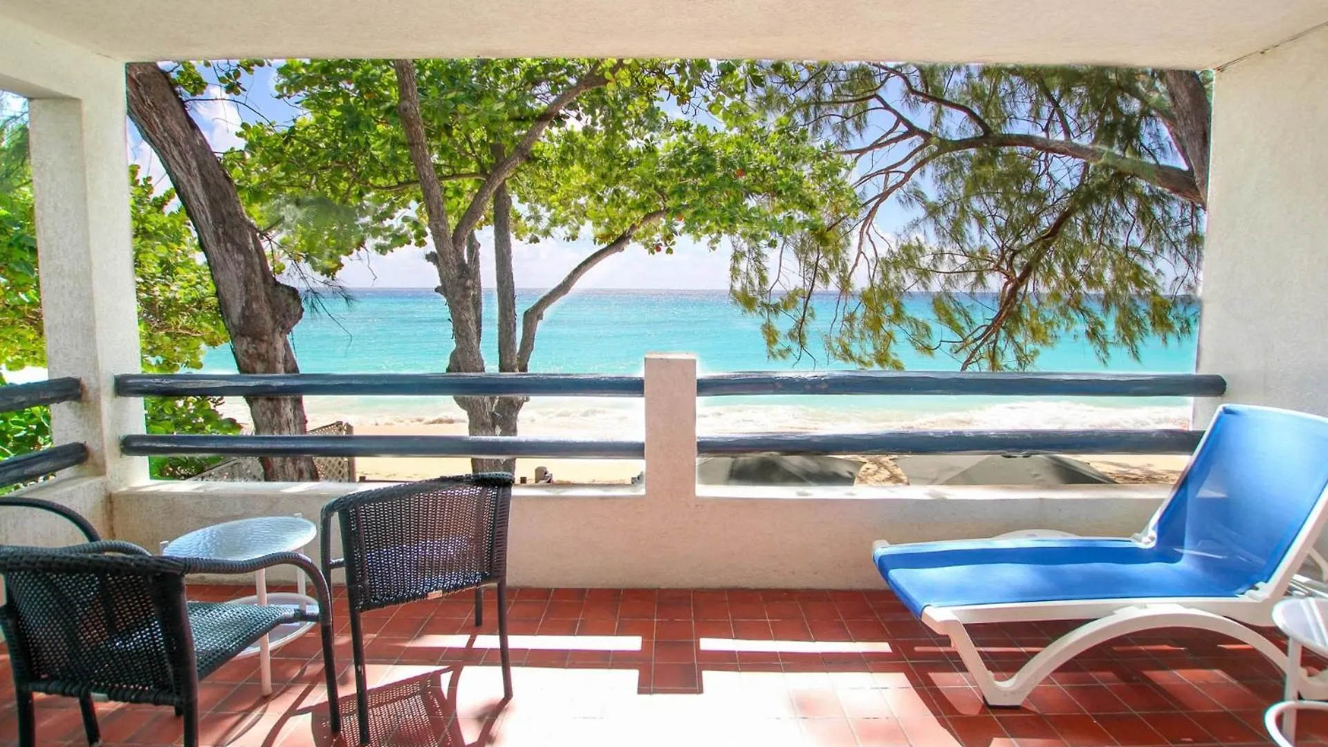 Charming 2 Bedroom Apt On Gorgeous Quiet Beach - Sea Star 3 Apts Bridgetown 0*,
